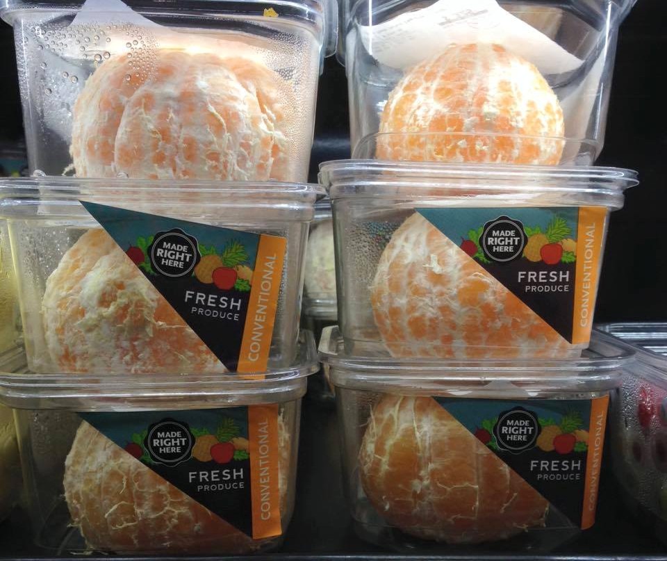 orangen in plastik